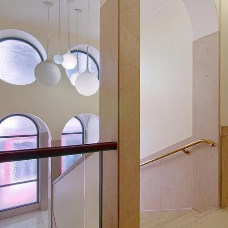 Contempora - Cavallotti 13 - B12a Milano